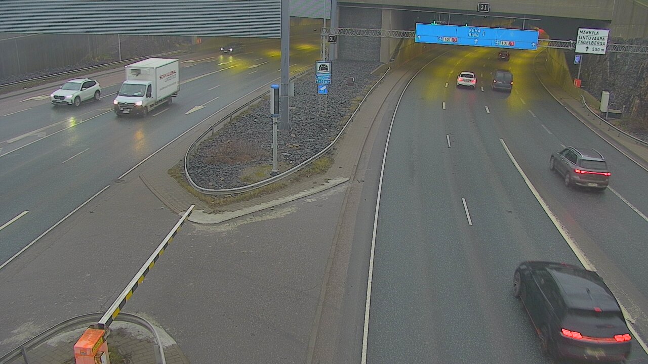Weather Camera Image Road 101 Mestarintunneli, puomi, Espoo, Uusimaa