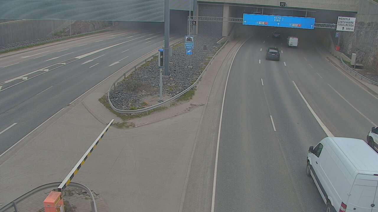 Weather Camera Image Road 101 Mestarintunneli, puomi, Espoo, Uusimaa