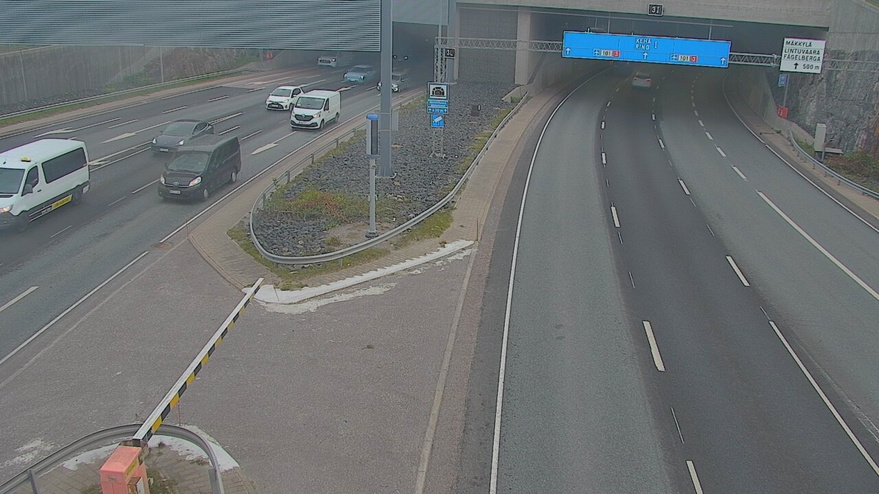 Weather Camera Image Road 101 Mestarintunneli, puomi, Espoo, Uusimaa