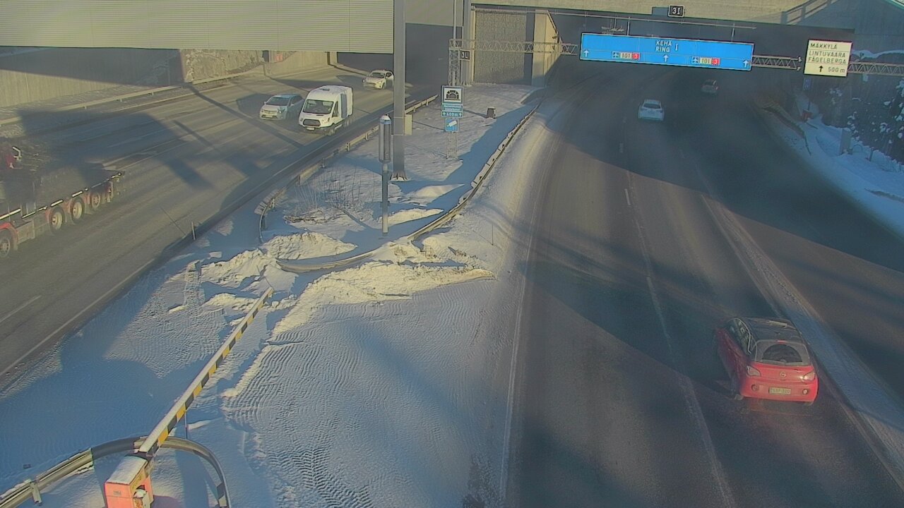 Weather Camera Image Road 101 Mestarintunneli, puomi, Espoo, Uusimaa