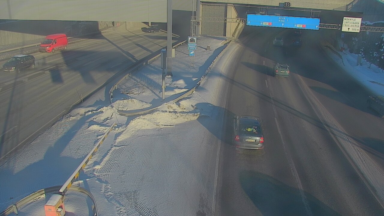 Weather Camera Image Road 101 Mestarintunneli, puomi, Espoo, Uusimaa