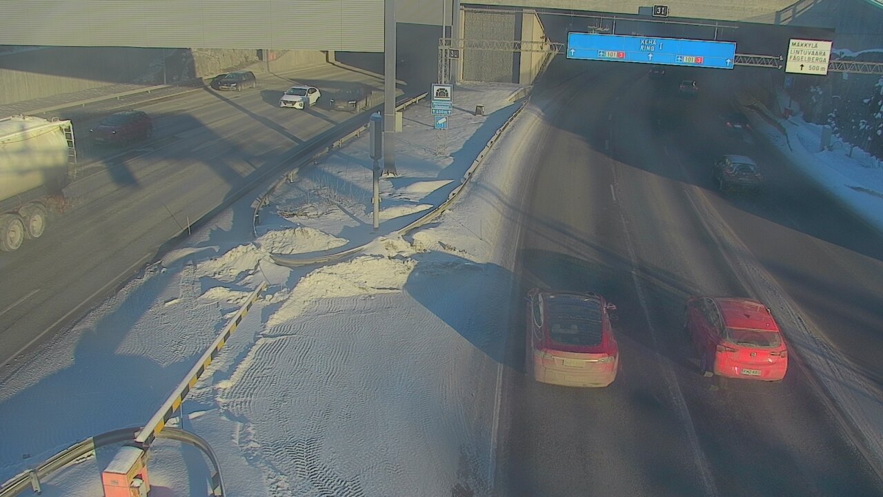 Weather Camera Image Road 101 Mestarintunneli, puomi, Espoo, Uusimaa