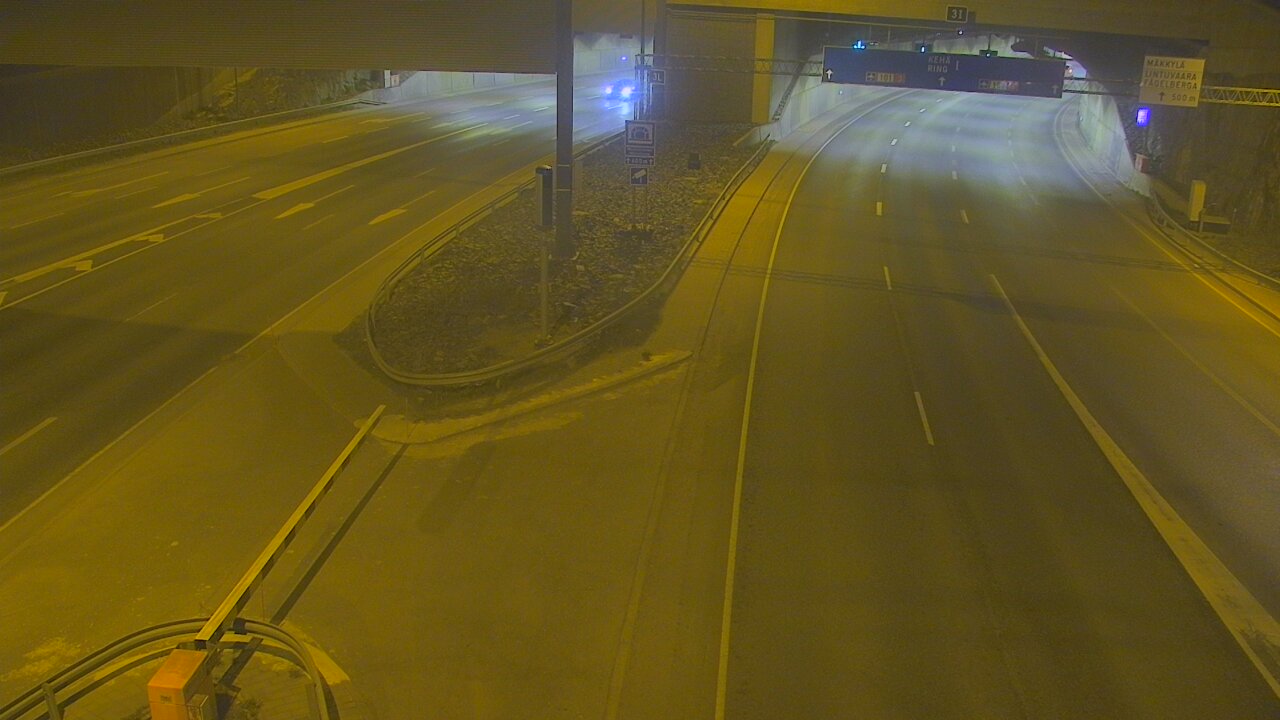Weather Camera Image Road 101 Mestarintunneli, puomi, Espoo, Uusimaa
