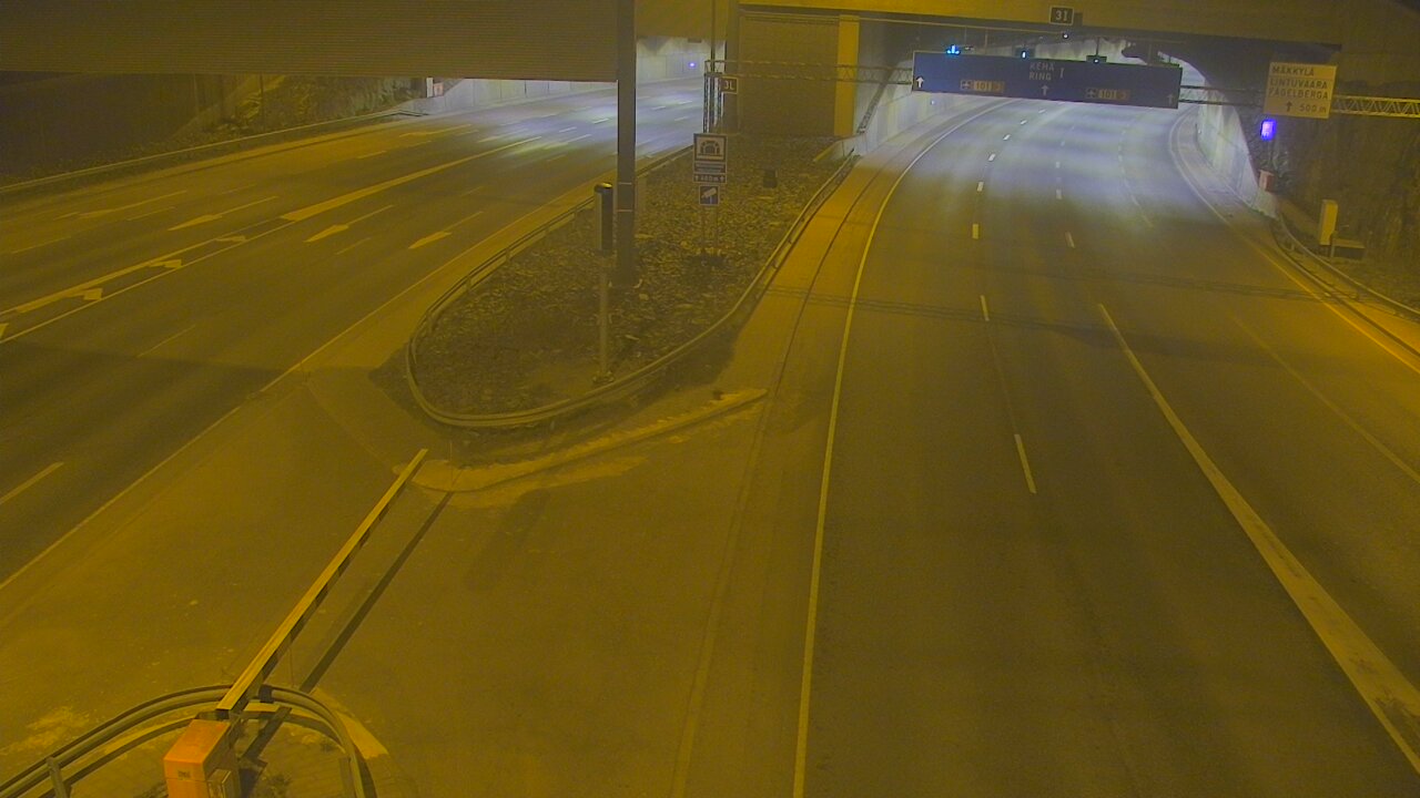 Weather Camera Image Road 101 Mestarintunneli, puomi, Espoo, Uusimaa