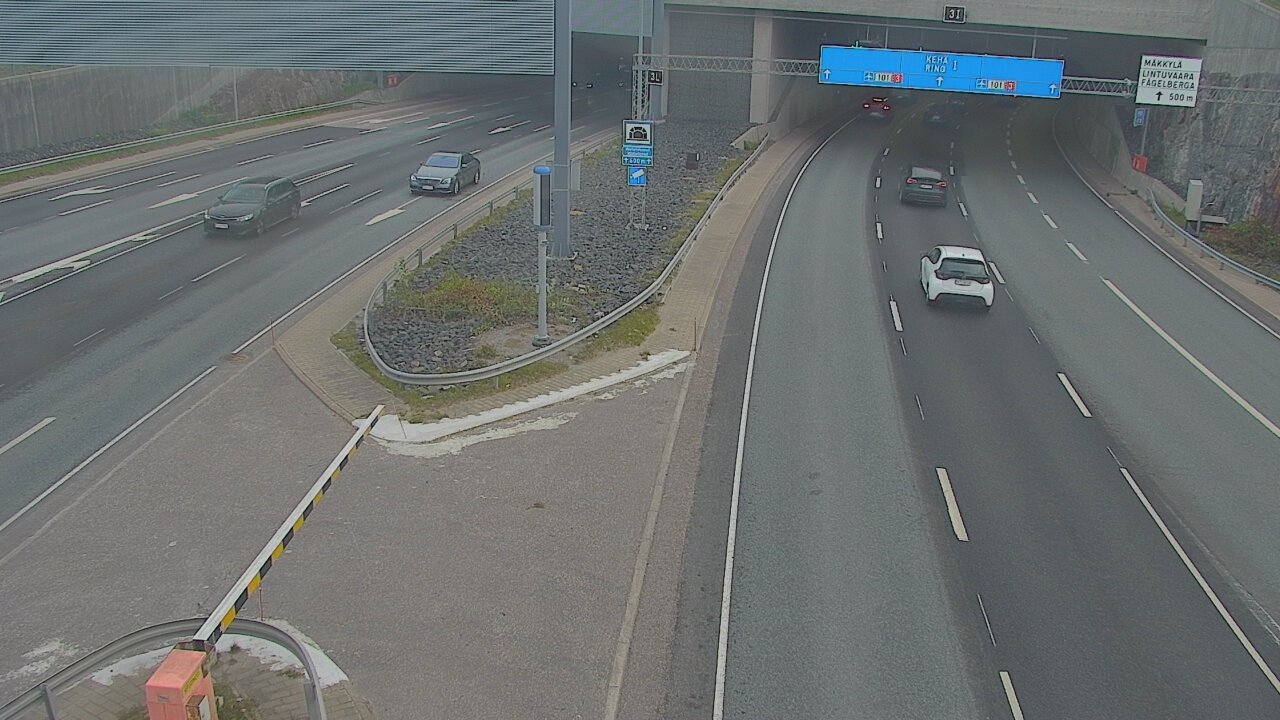 Weather Camera Image Road 101 Mestarintunneli, puomi, Espoo, Uusimaa