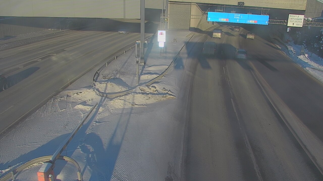 Weather Camera Image Road 101 Mestarintunneli, puomi, Espoo, Uusimaa
