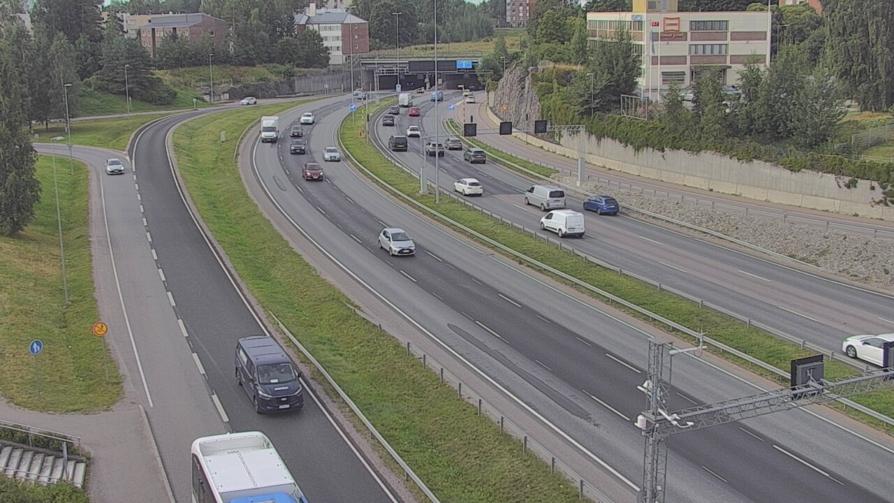 Weather Camera Image Road 101 Espoo, Vallikallio, Espoo, Uusimaa