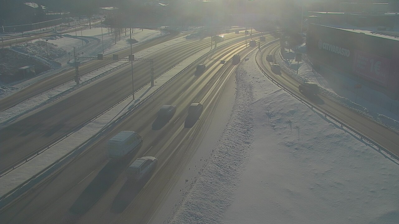 Weather Camera Image Road 101 Espoo LRamppi, Espoo, Uusimaa