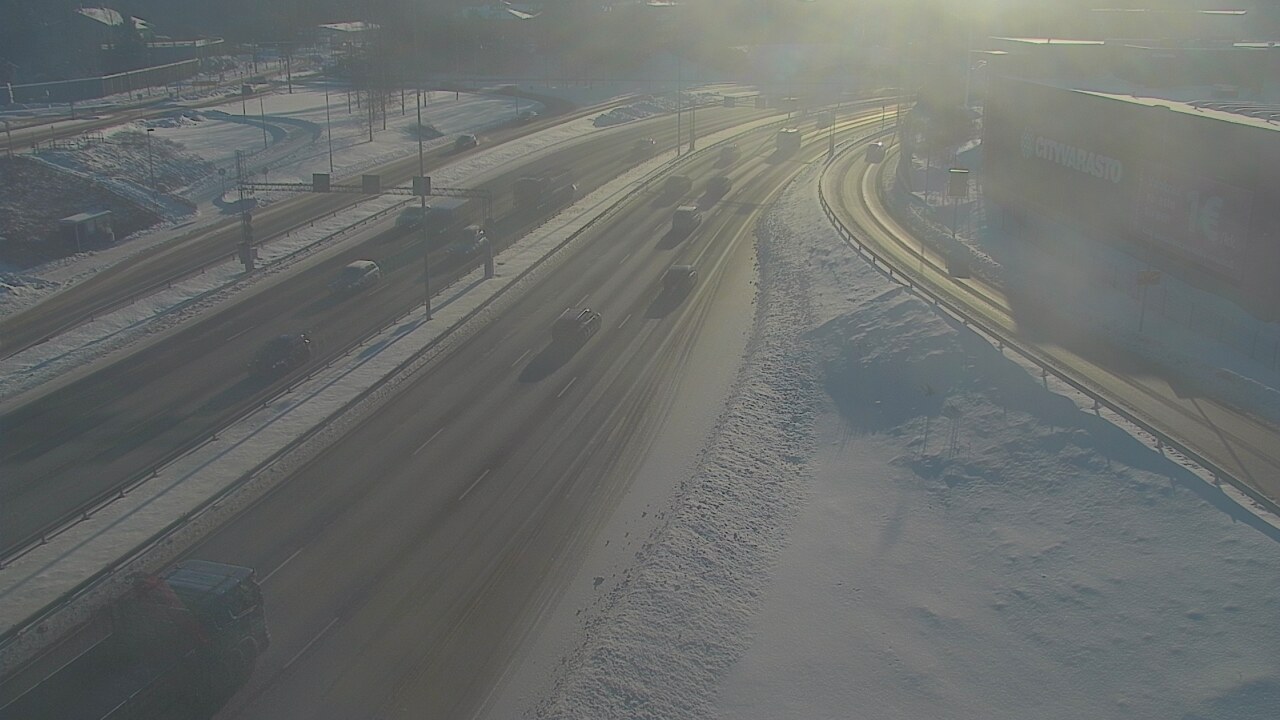 Weather Camera Image Road 101 Espoo LRamppi, Espoo, Uusimaa