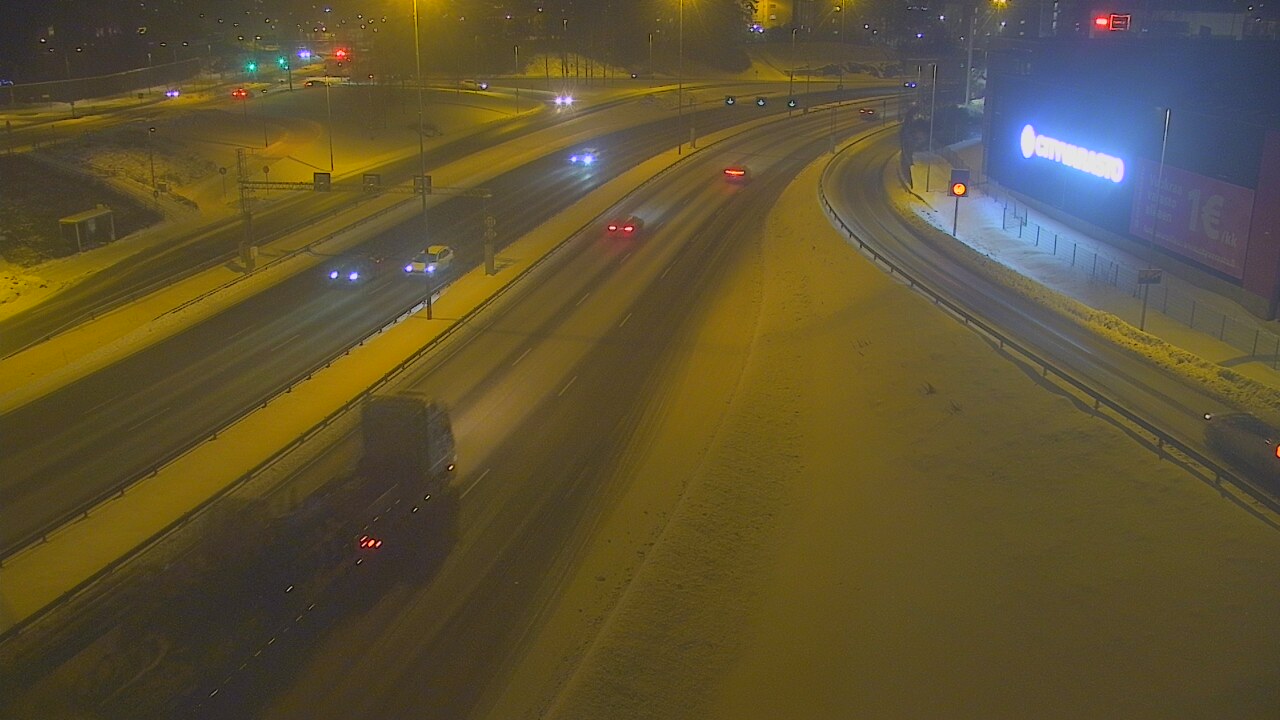 Weather Camera Image Road 101 Espoo LRamppi, Espoo, Uusimaa