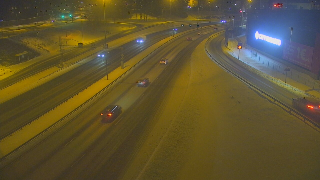 Weather Camera Image Road 101 Espoo LRamppi, Espoo, Uusimaa
