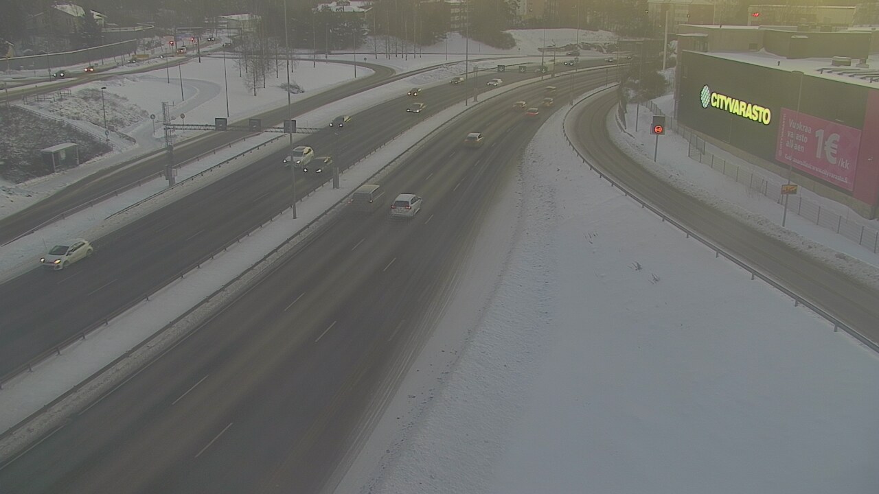 Weather Camera Image Road 101 Espoo LRamppi, Espoo, Uusimaa