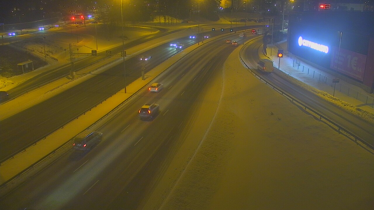 Weather Camera Image Road 101 Espoo LRamppi, Espoo, Uusimaa