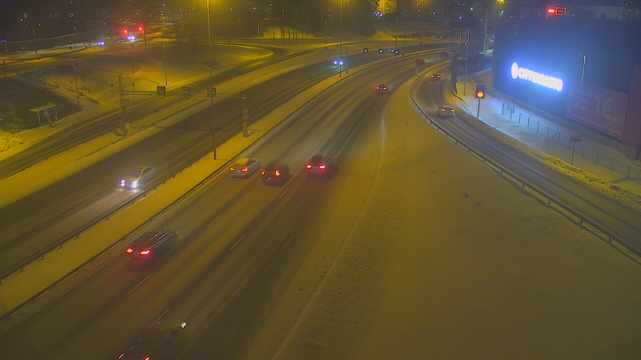 Weather Camera Image Road 101 Espoo LRamppi, Espoo, Uusimaa