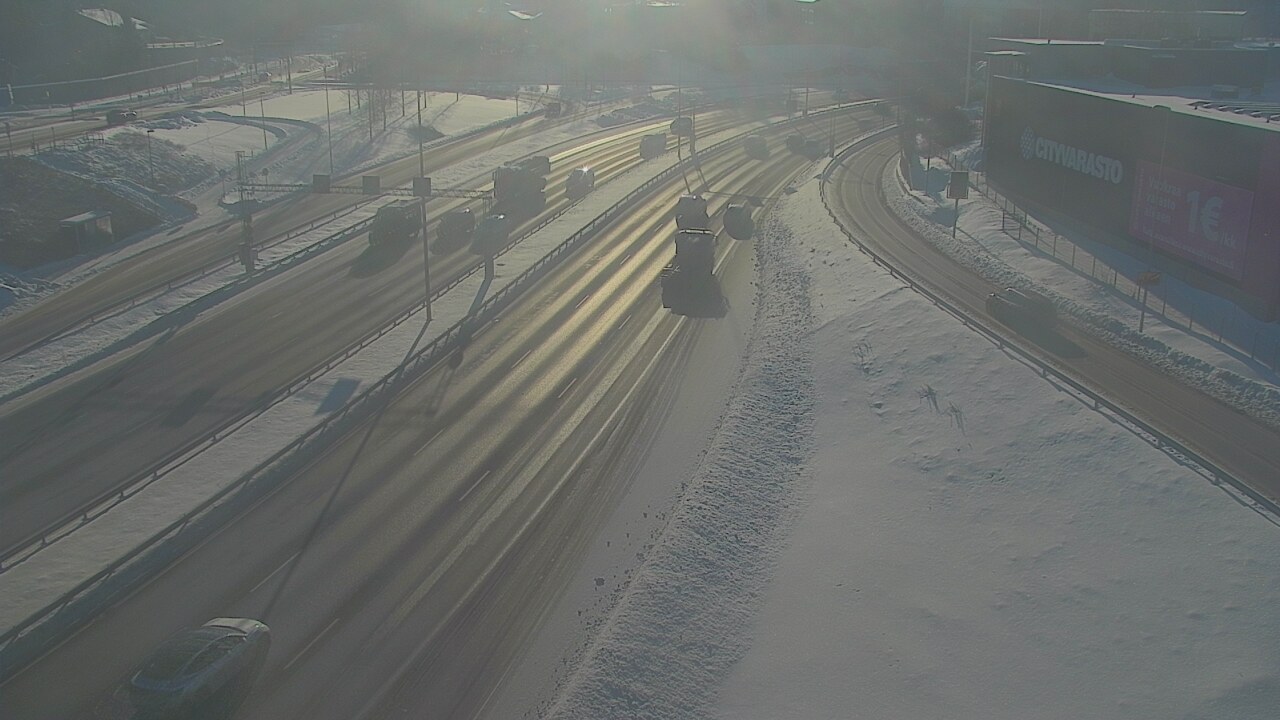 Weather Camera Image Road 101 Espoo LRamppi, Espoo, Uusimaa