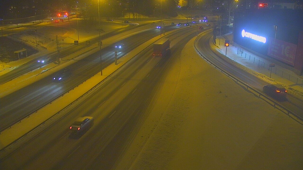 Weather Camera Image Road 101 Espoo LRamppi, Espoo, Uusimaa