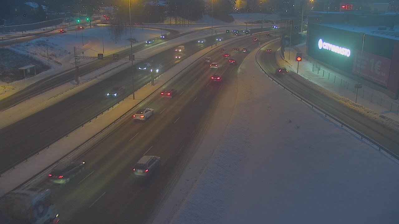 Weather Camera Image Road 101 Espoo LRamppi, Espoo, Uusimaa