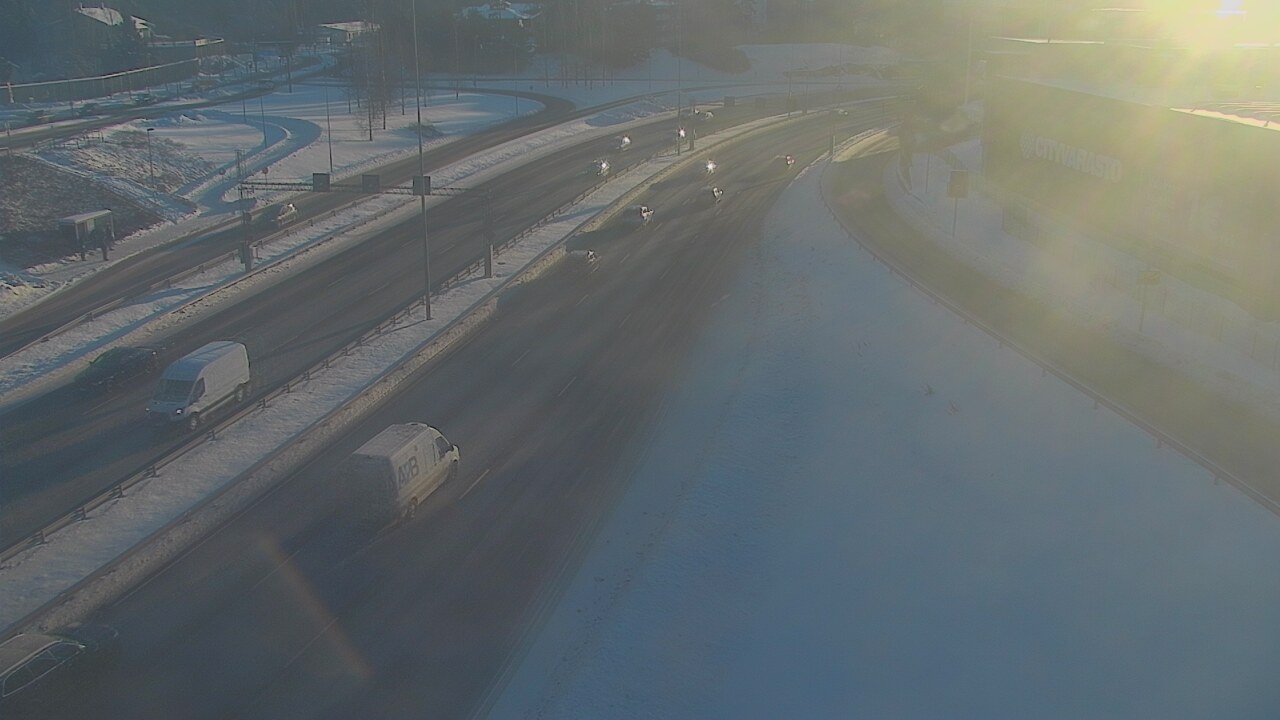 Weather Camera Image Road 101 Espoo LRamppi, Espoo, Uusimaa
