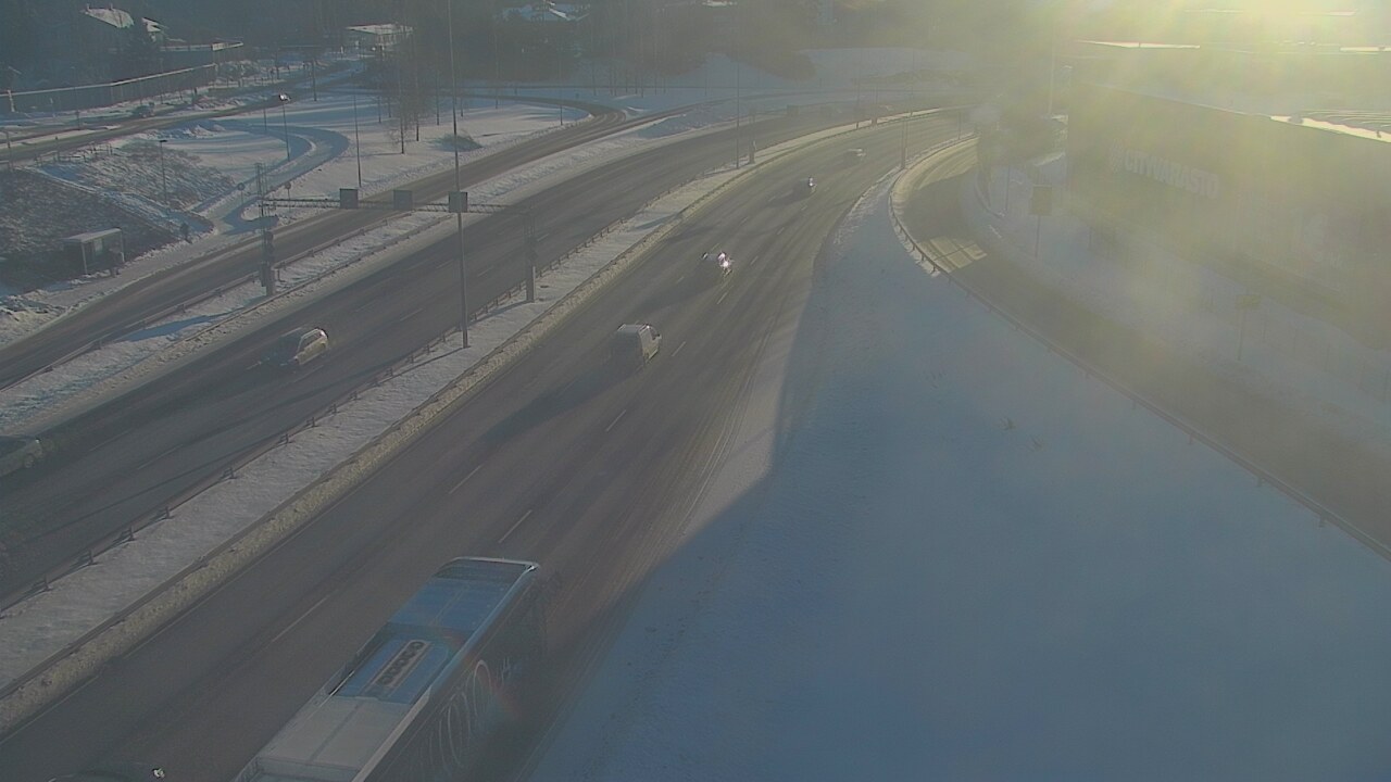 Weather Camera Image Road 101 Espoo LRamppi, Espoo, Uusimaa