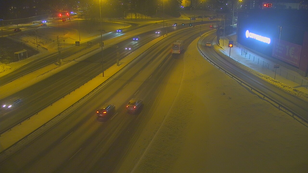 Weather Camera Image Road 101 Espoo LRamppi, Espoo, Uusimaa