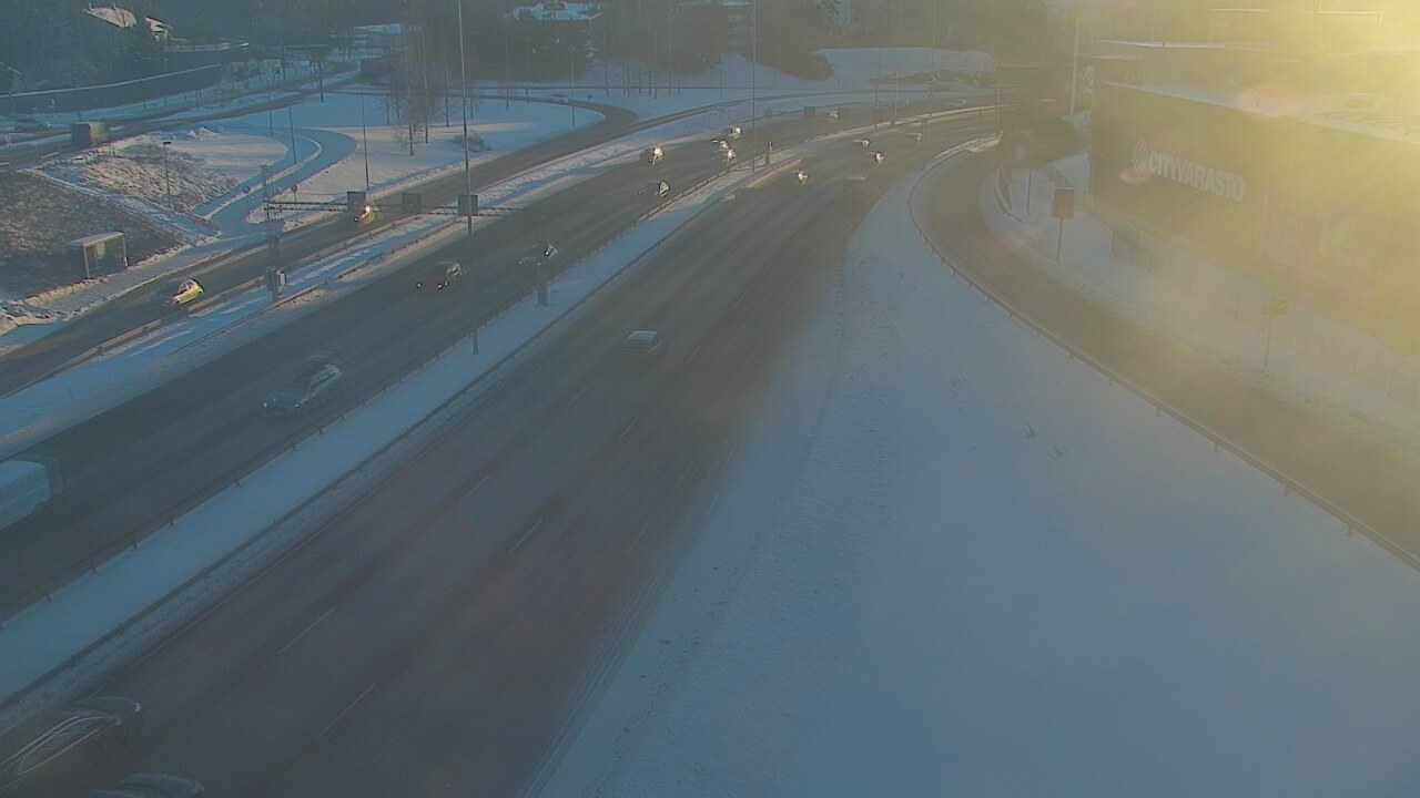 Weather Camera Image Road 101 Espoo LRamppi, Espoo, Uusimaa