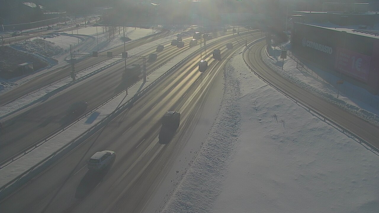 Weather Camera Image Road 101 Espoo LRamppi, Espoo, Uusimaa
