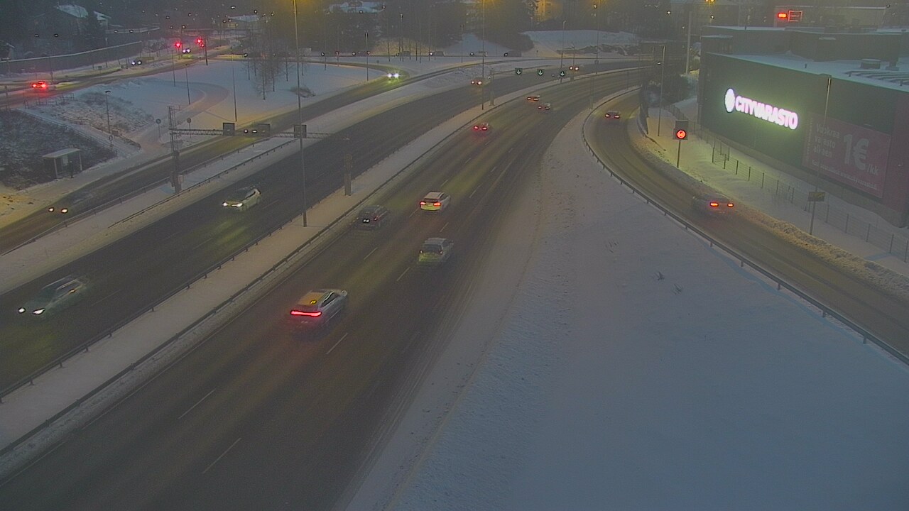 Weather Camera Image Road 101 Espoo LRamppi, Espoo, Uusimaa