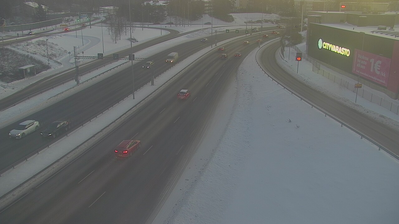 Weather Camera Image Road 101 Espoo LRamppi, Espoo, Uusimaa