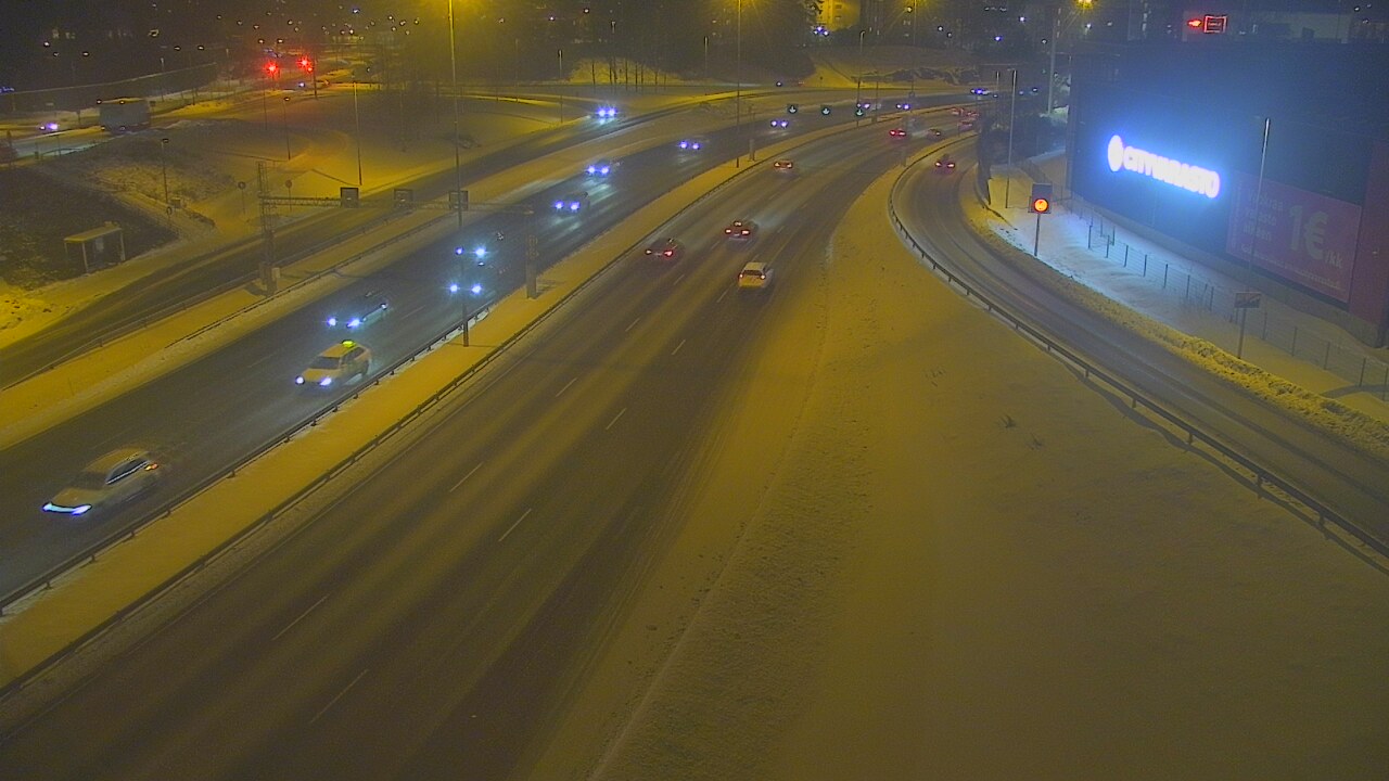 Weather Camera Image Road 101 Espoo LRamppi, Espoo, Uusimaa