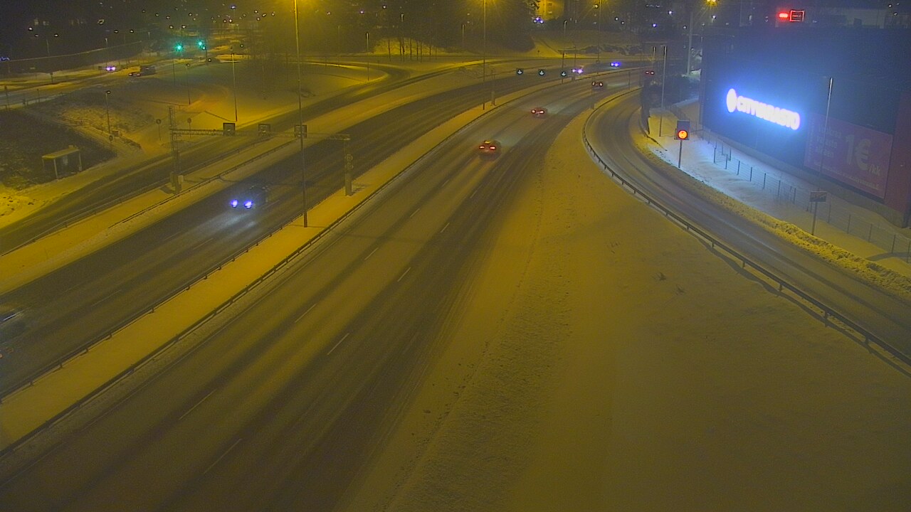 Weather Camera Image Road 101 Espoo LRamppi, Espoo, Uusimaa