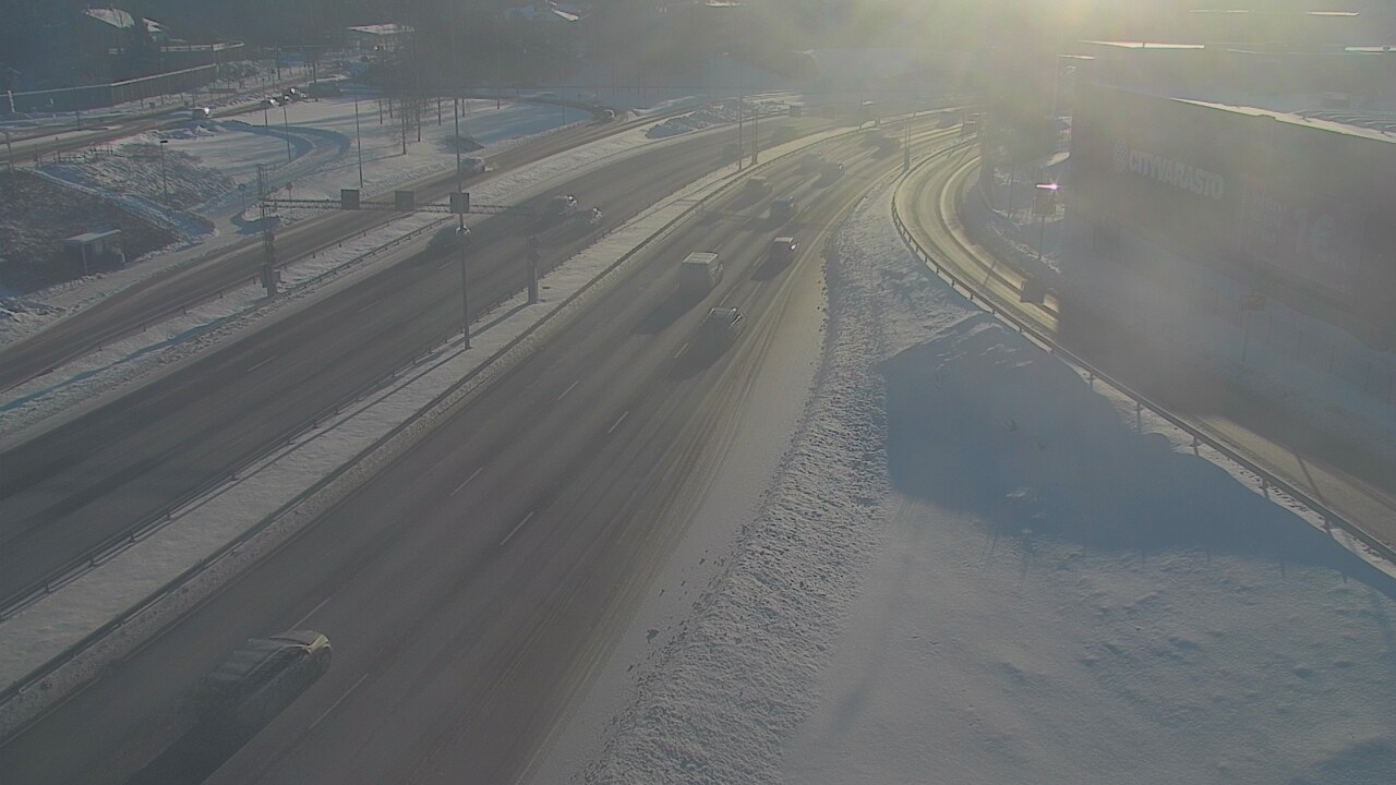 Weather Camera Image Road 101 Espoo LRamppi, Espoo, Uusimaa