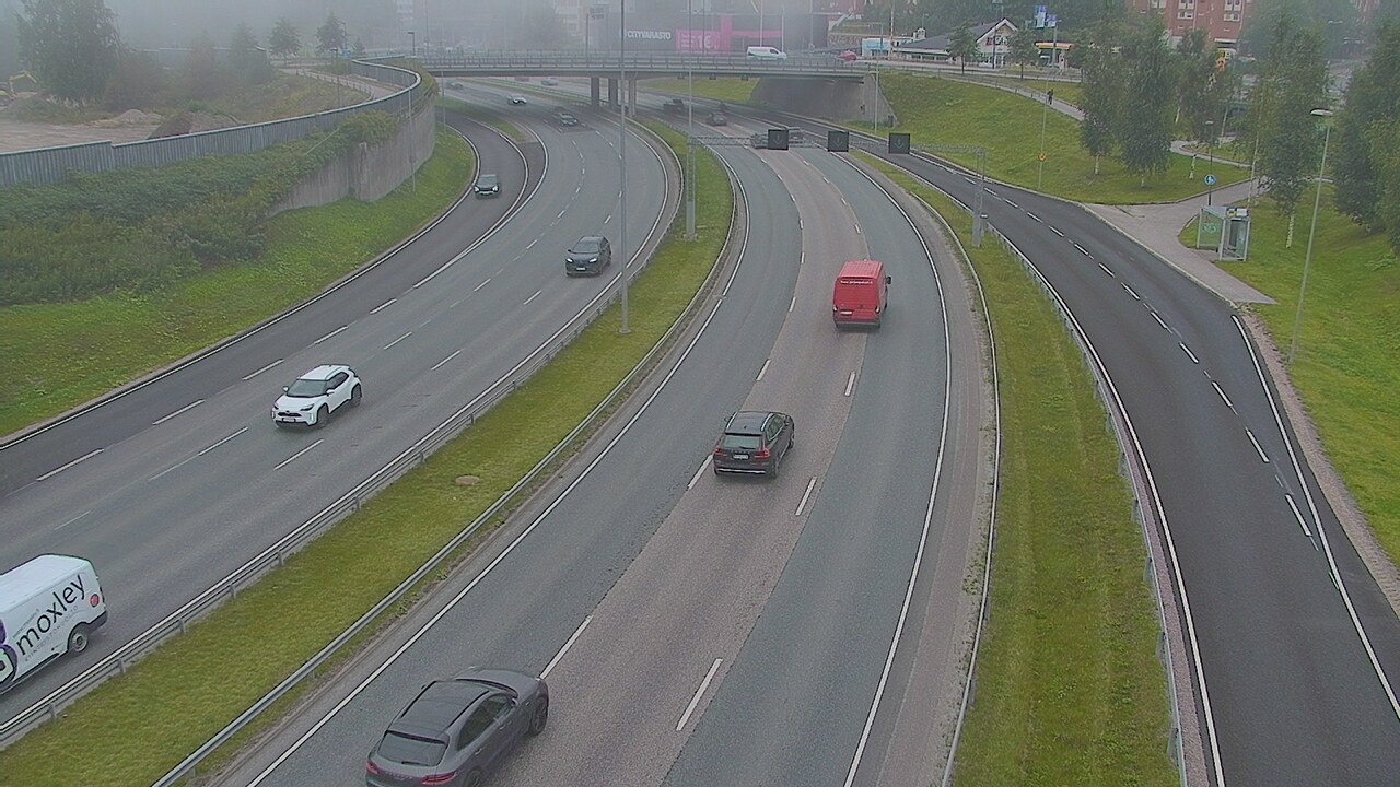 Weather Camera Image Road 101 Espoo Lintuvaara, Espoo, Uusimaa