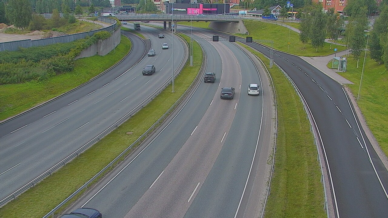 Weather Camera Image Road 101 Espoo Lintuvaara, Espoo, Uusimaa