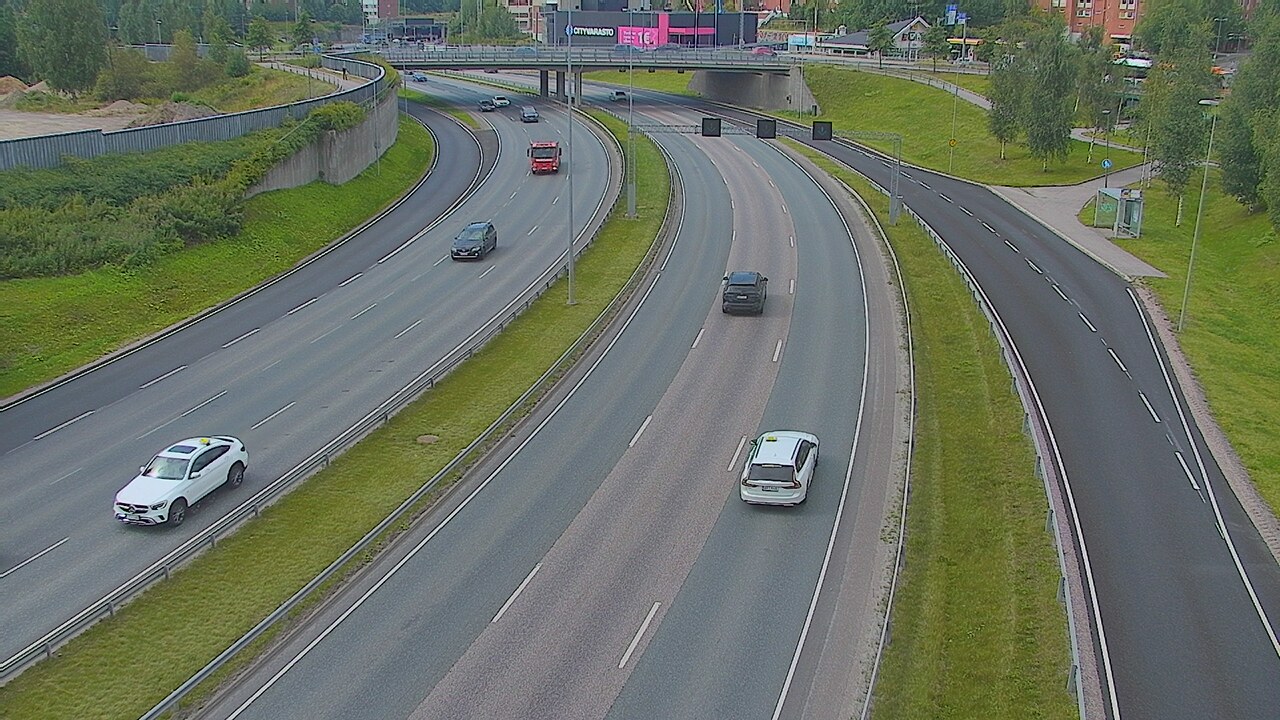 Weather Camera Image Road 101 Espoo Lintuvaara, Espoo, Uusimaa