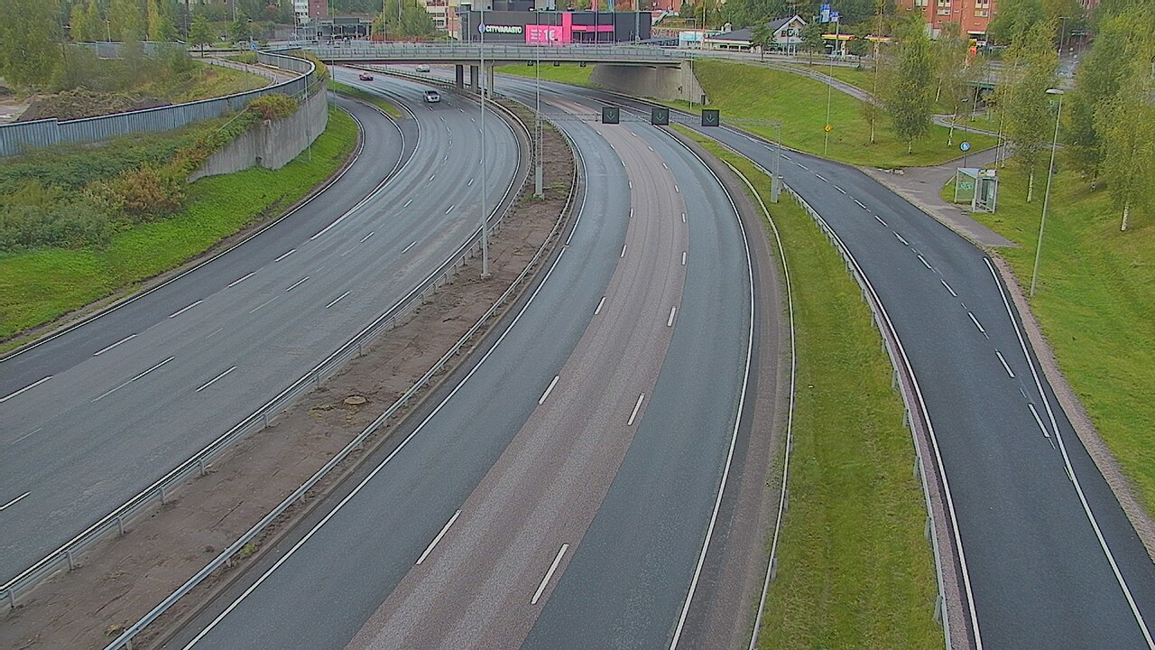 Weather Camera Image Road 101 Espoo Lintuvaara, Espoo, Uusimaa