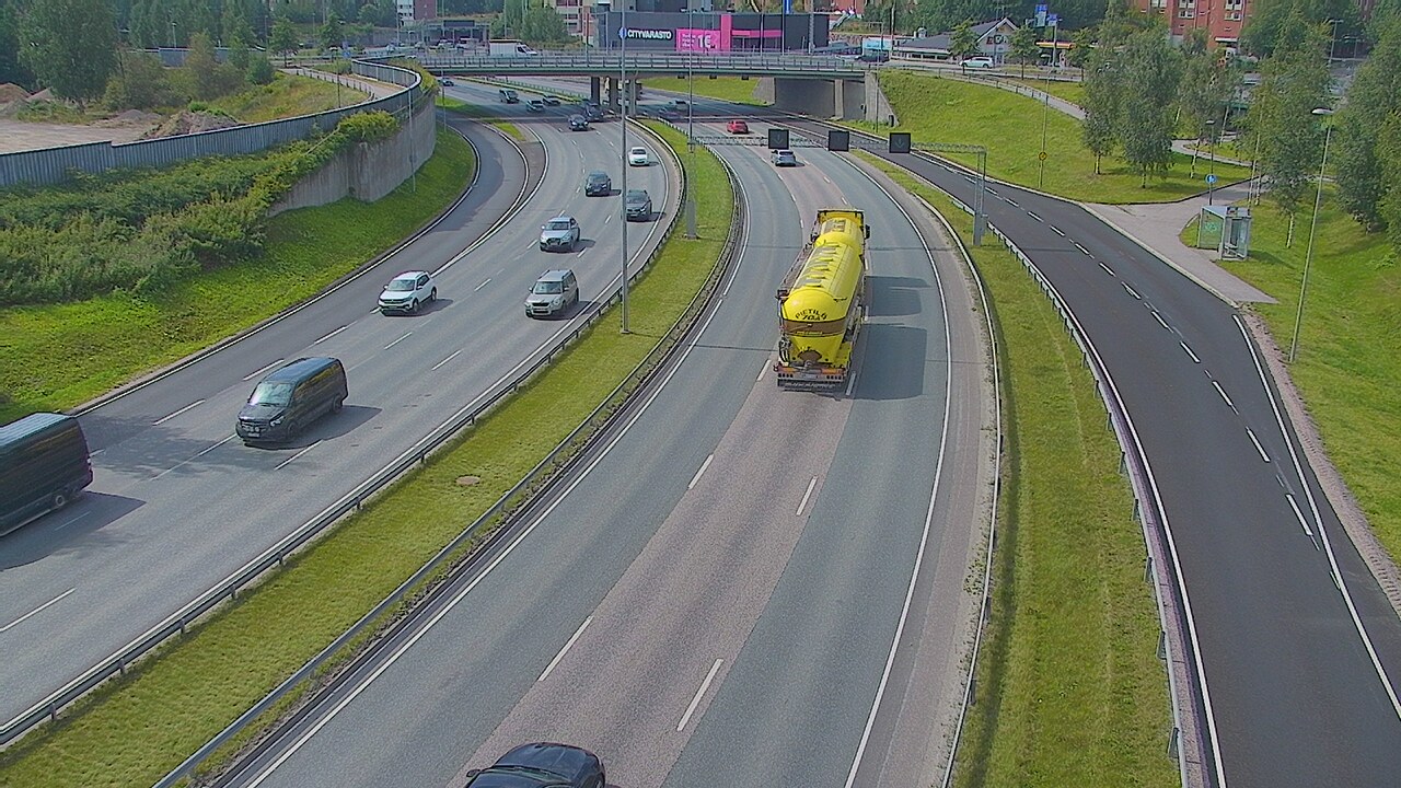 Weather Camera Image Road 101 Espoo Lintuvaara, Espoo, Uusimaa