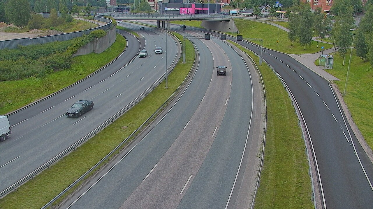 Weather Camera Image Road 101 Espoo Lintuvaara, Espoo, Uusimaa