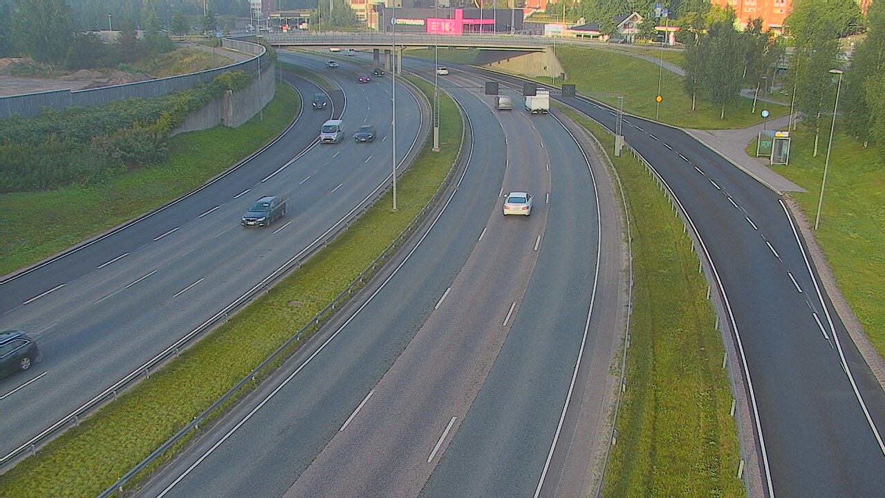 Weather Camera Image Road 101 Espoo Lintuvaara, Espoo, Uusimaa