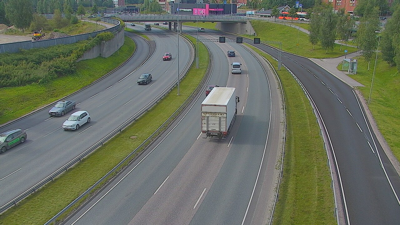 Weather Camera Image Road 101 Espoo Lintuvaara, Espoo, Uusimaa