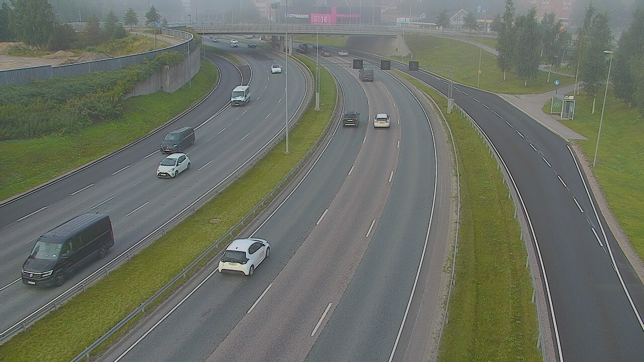 Weather Camera Image Road 101 Espoo Lintuvaara, Espoo, Uusimaa