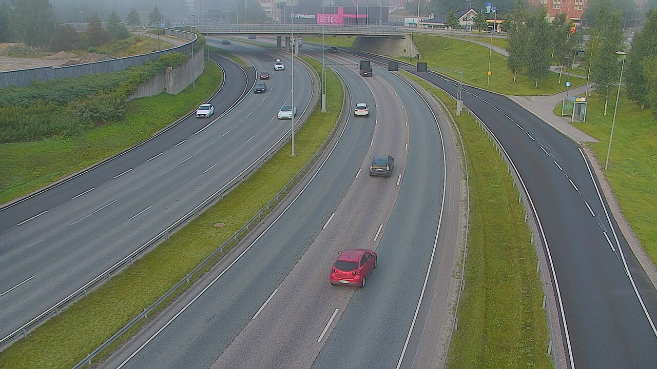 Weather Camera Image Road 101 Espoo Lintuvaara, Espoo, Uusimaa