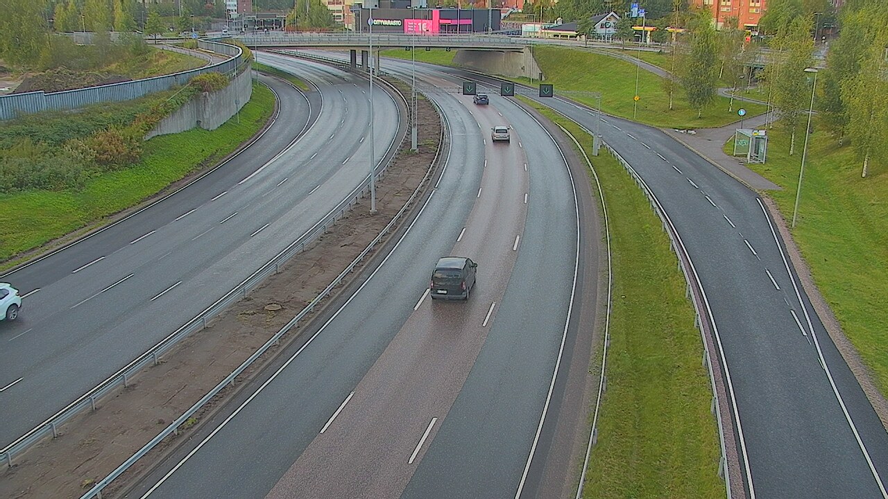 Weather Camera Image Road 101 Espoo Lintuvaara, Espoo, Uusimaa