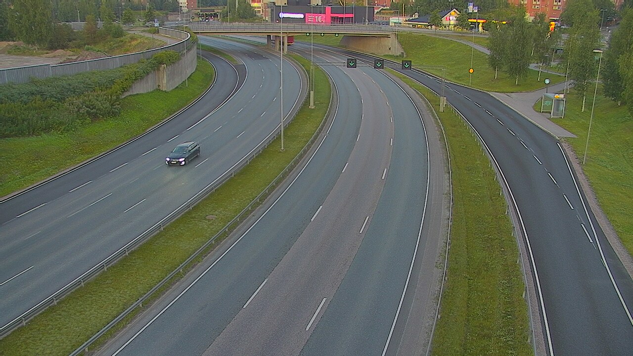 Weather Camera Image Road 101 Espoo Lintuvaara, Espoo, Uusimaa