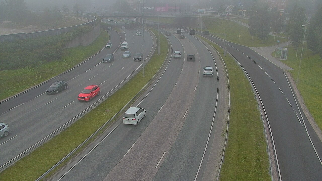 Weather Camera Image Road 101 Espoo Lintuvaara, Espoo, Uusimaa