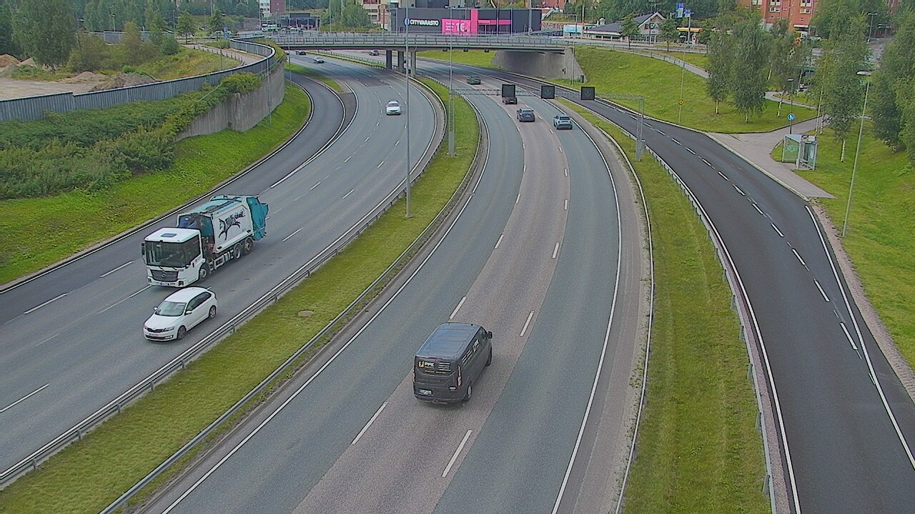 Weather Camera Image Road 101 Espoo Lintuvaara, Espoo, Uusimaa