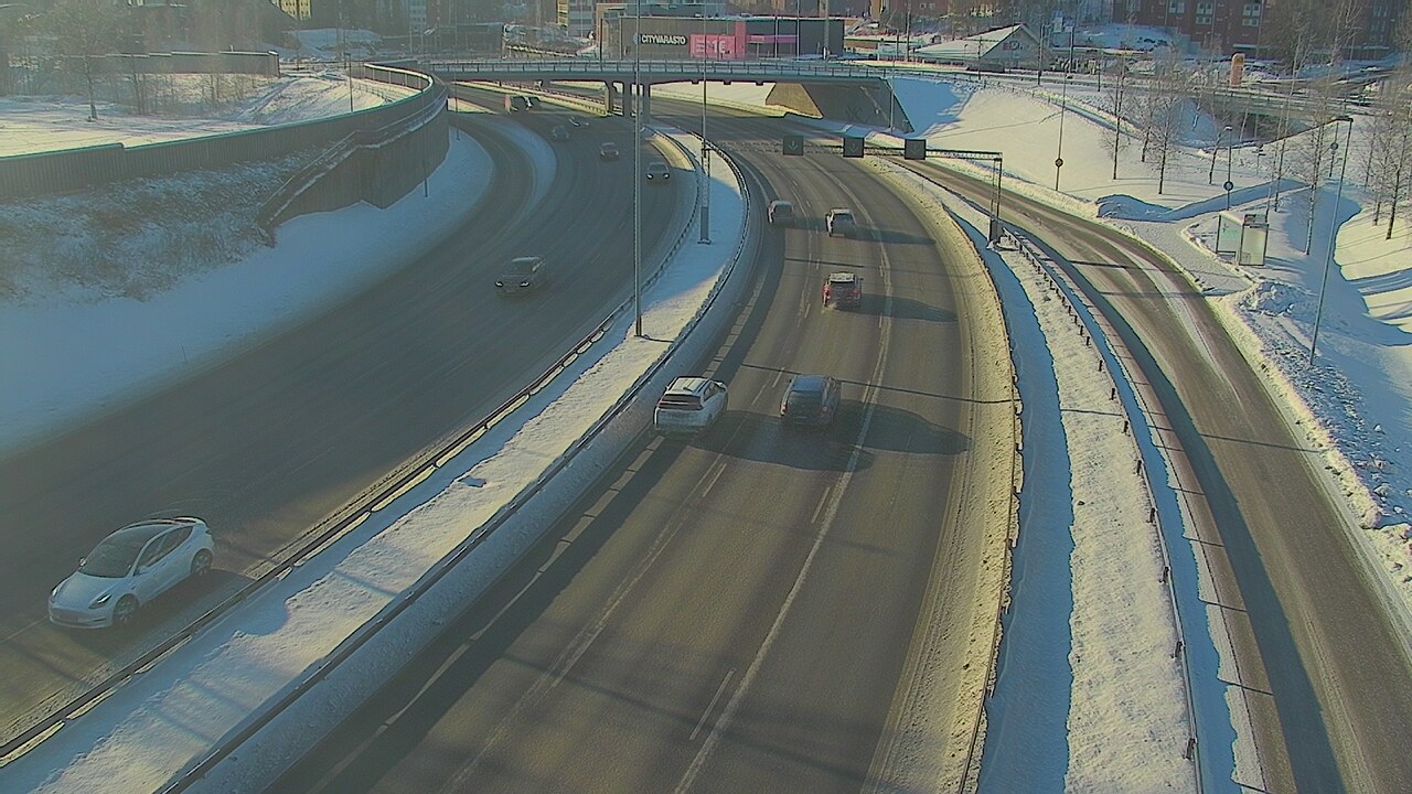 Weather Camera Image Road 101 Espoo Lintuvaara, Espoo, Uusimaa