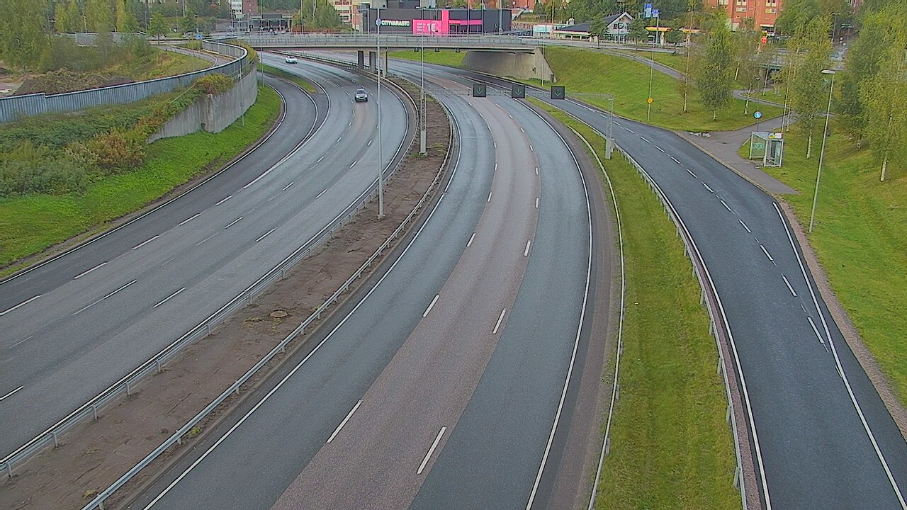 Weather Camera Image Road 101 Espoo Lintuvaara, Espoo, Uusimaa