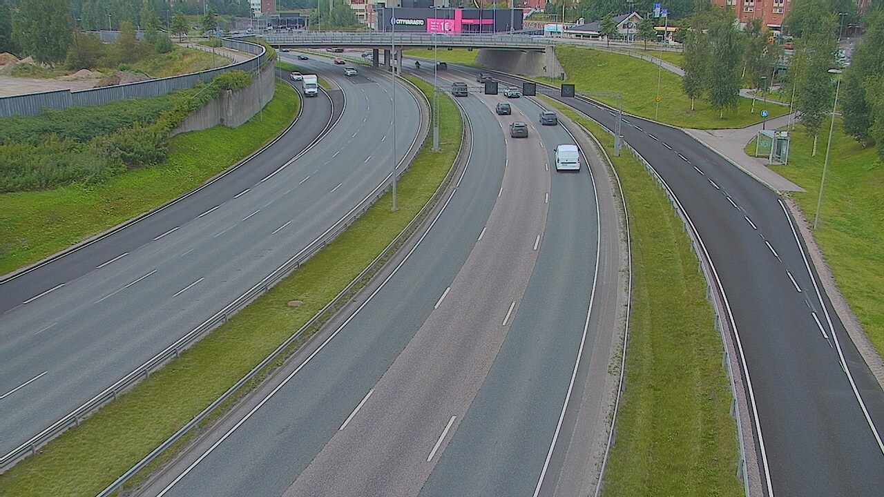 Weather Camera Image Road 101 Espoo Lintuvaara, Espoo, Uusimaa
