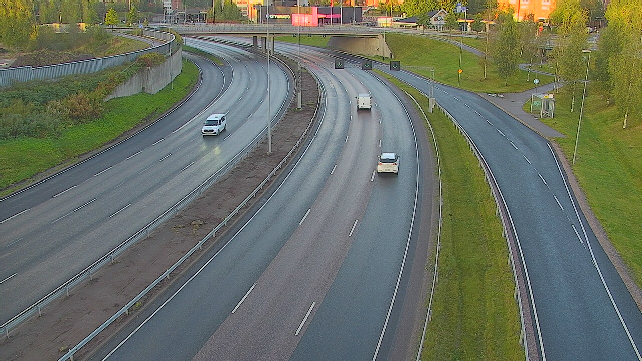 Weather Camera Image Road 101 Espoo Lintuvaara, Espoo, Uusimaa