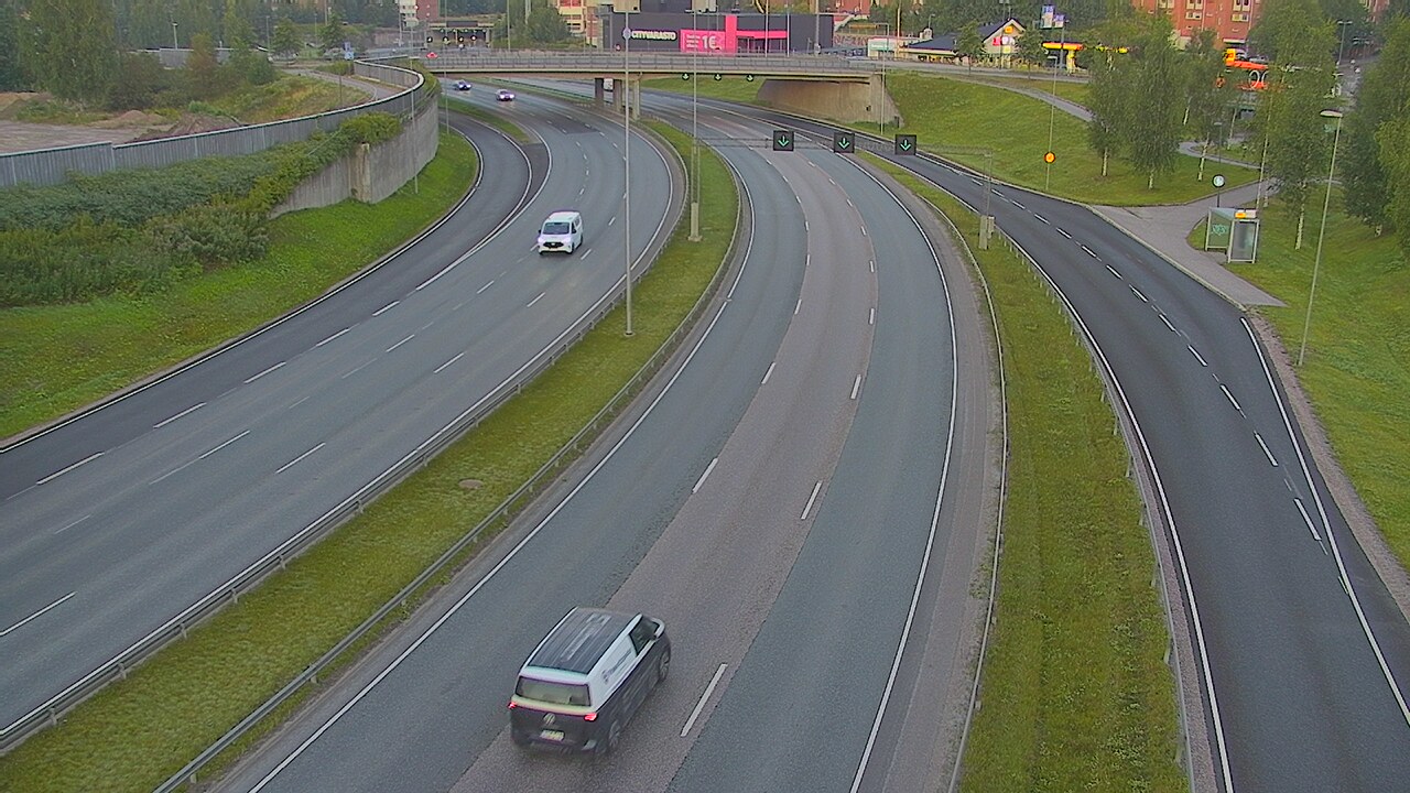 Weather Camera Image Road 101 Espoo Lintuvaara, Espoo, Uusimaa